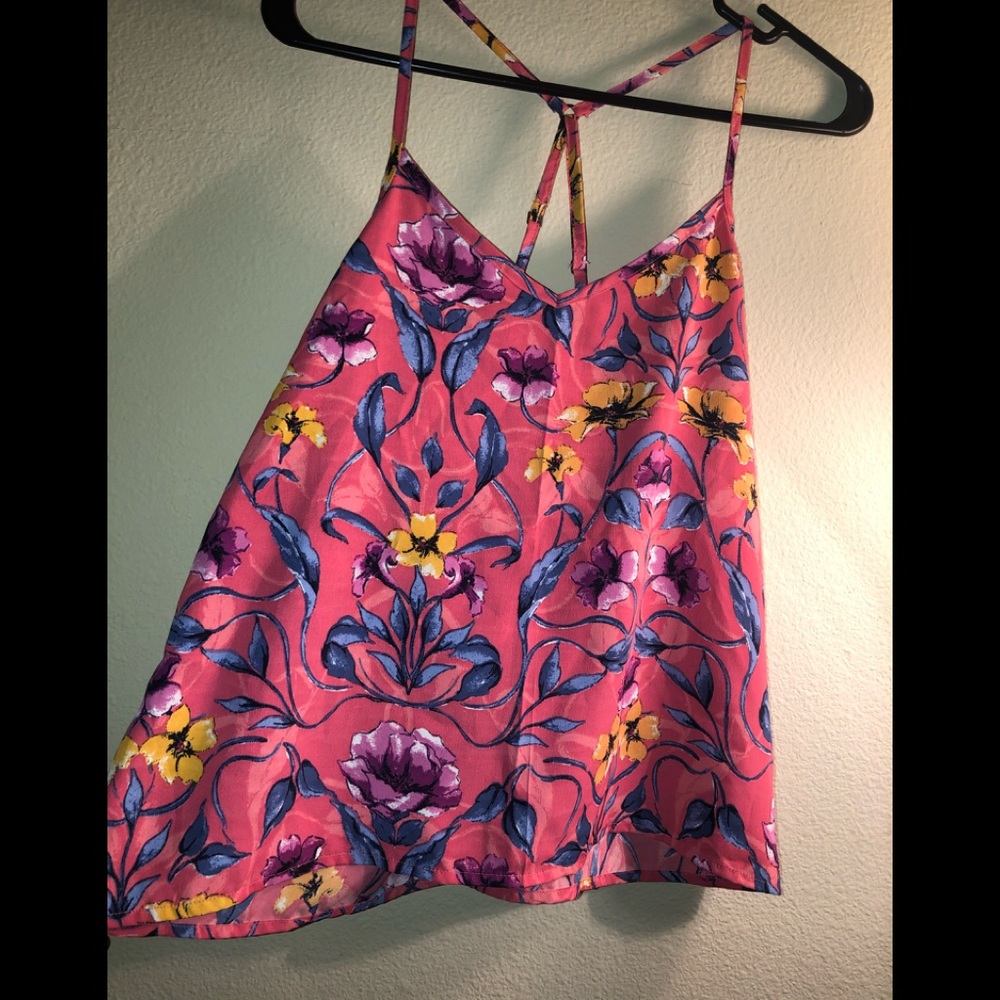 Floral tank with cute back! Only worn twice!!